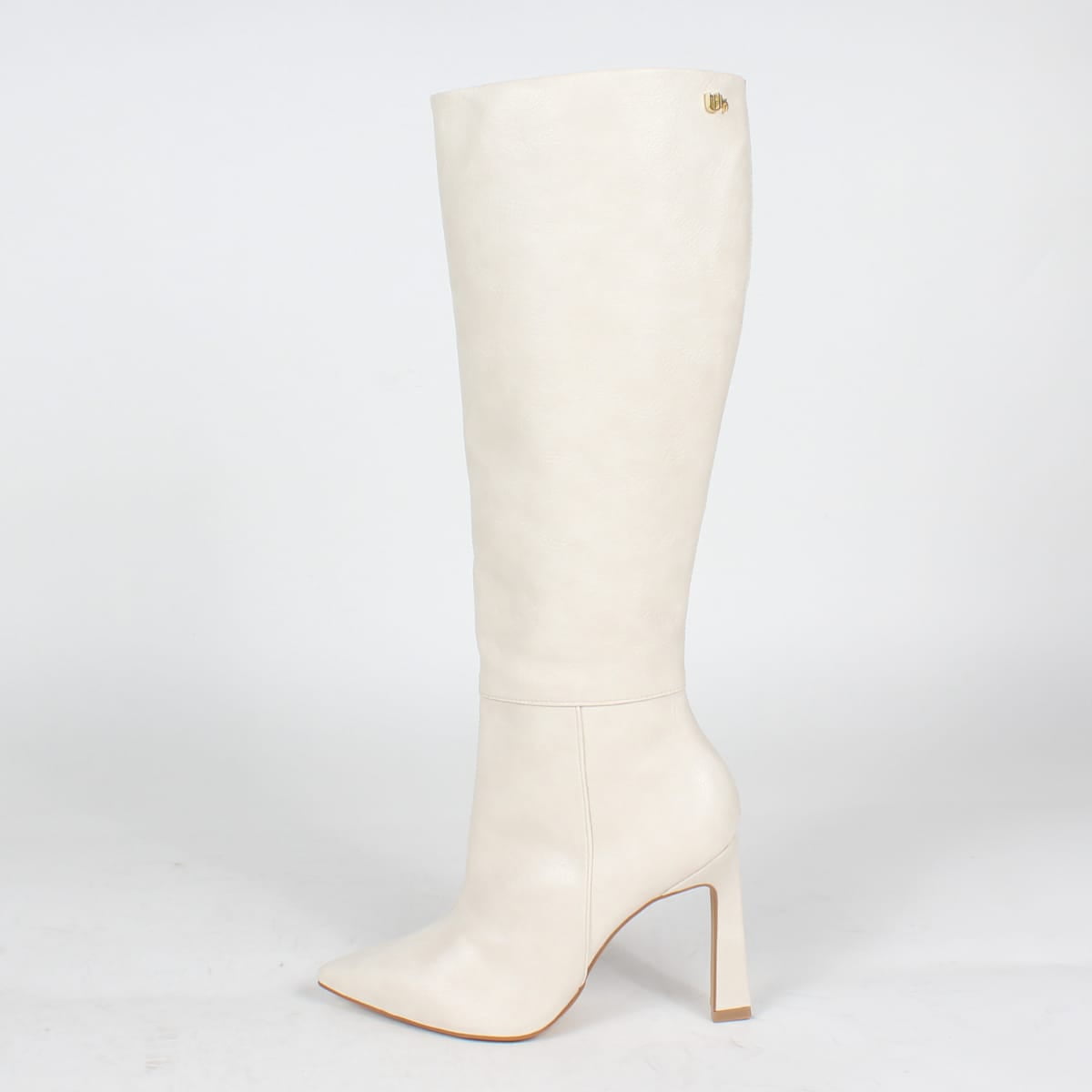 Bota Cano Alto Week Shoes Bico Fino Off White (FORMA PEQUENA)