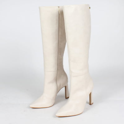 Bota Cano Alto Week Shoes Bico Fino Off White (FORMA PEQUENA)