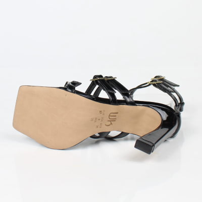 Sandália Salto Alto Preto Verniz Tiras Fivelas Week Shoes
