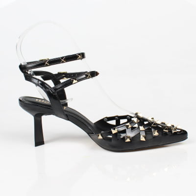 Scarpin Slingback WK Preto Salto Médio Tiras Tachas Dourada